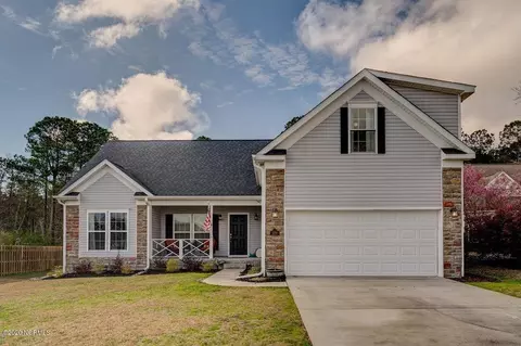 101 Hemlock Ct, Hampstead, NC 28443 photo 1
