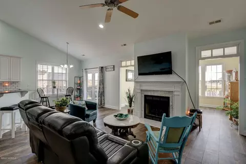 372 Highlands Dr, Hampstead, NC 28443 photo 10