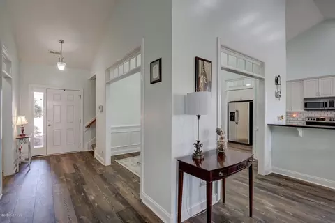 372 Highlands Dr, Hampstead, NC 28443 photo 3