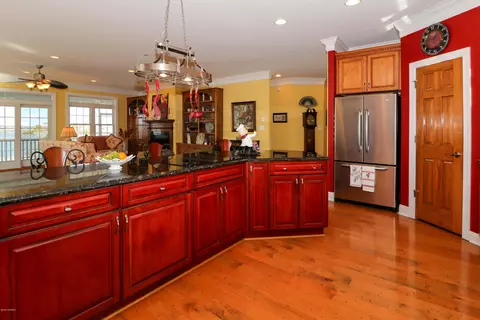 422 Cape Emerald Loop, Emerald Isle, NC 28594 photo 17