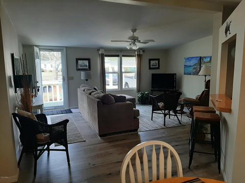 813 Mast Ct, Hampstead, NC 28443 photo 6