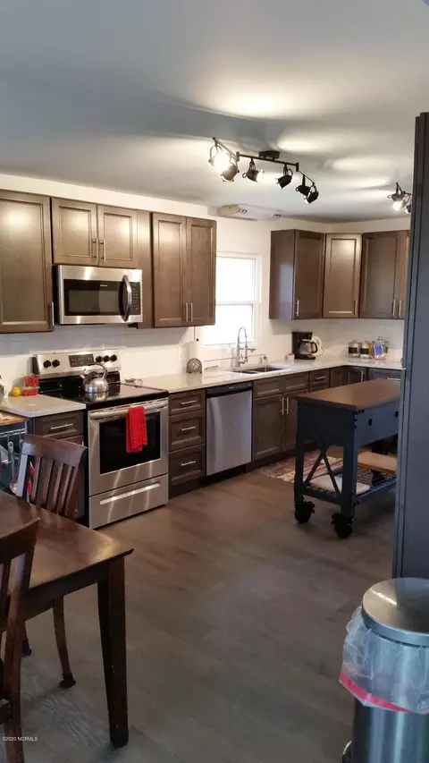 556 Button Bush Ln, Hampstead, NC 28443 photo 14