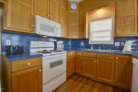 901 E Main St, Sunset Beach, NC 28468 photo 15
