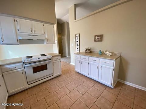 104 Curry Ct, Hubert, NC 28539 photo 13
