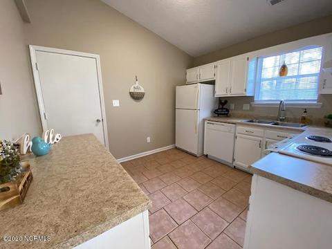 104 Curry Ct, Hubert, NC 28539 photo 15