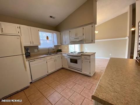 104 Curry Ct, Hubert, NC 28539 photo 12