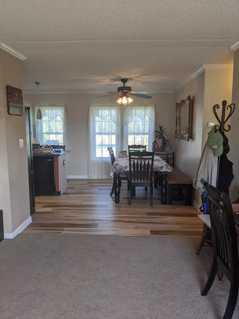 302 Chickory Ct, Stella, NC 28582 photo 3