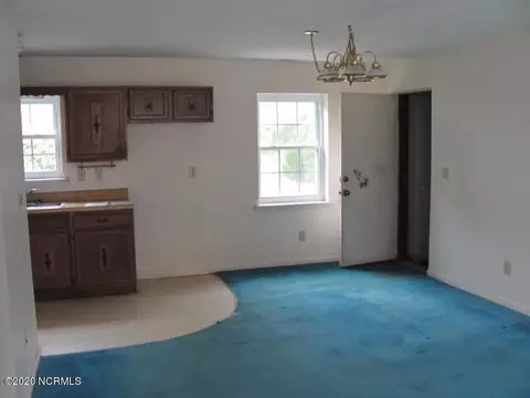 526 Hickory Point Rd, Hampstead, NC 28443 photo 3