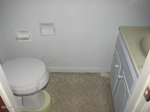 526 Hickory Point Rd, Hampstead, NC 28443 photo 8