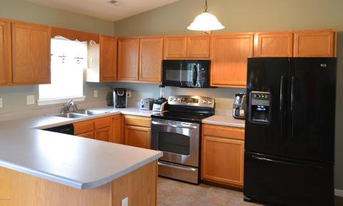 102 N Ivy Dr, Hubert, NC 28539 photo 3