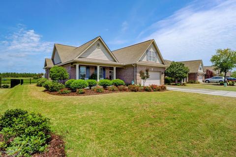 517 Highlands Dr, Hampstead, NC 28443 photo 2