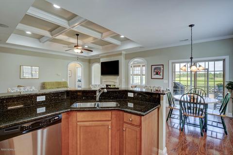 517 Highlands Dr, Hampstead, NC 28443 photo 9