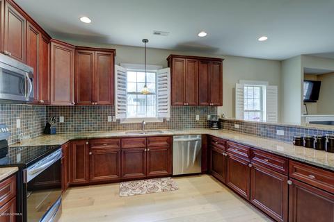 1017 Highlands Dr, Hampstead, NC 28443 photo 10