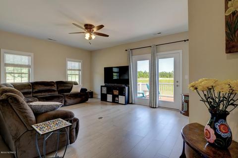 1017 Highlands Dr, Hampstead, NC 28443 photo 17