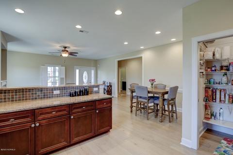 1017 Highlands Dr, Hampstead, NC 28443 photo 11