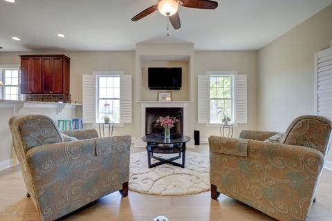 1017 Highlands Dr, Hampstead, NC 28443 photo 6