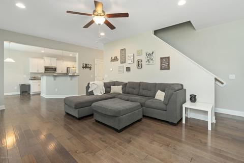160 Bounty Ct, Hampstead, NC 28443 photo 6