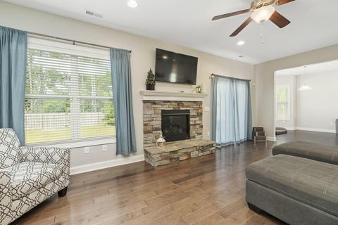 160 Bounty Ct, Hampstead, NC 28443 photo 7