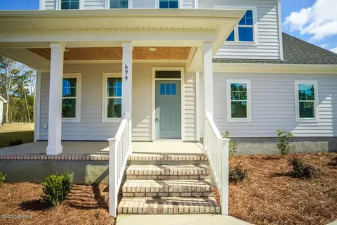 758 Crown Pointe Dr, Hampstead, NC 28443 photo 3