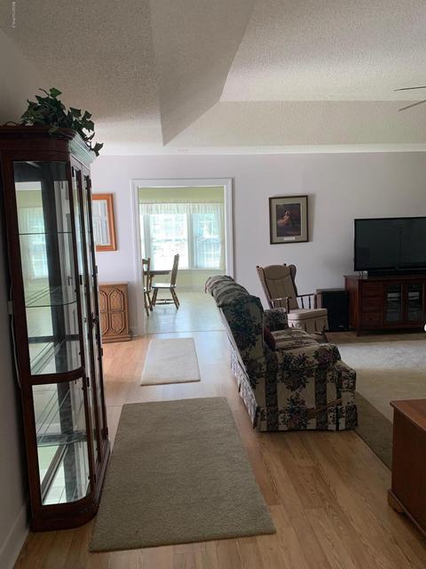405 Cedar St, Washington, NC 27889 photo 17