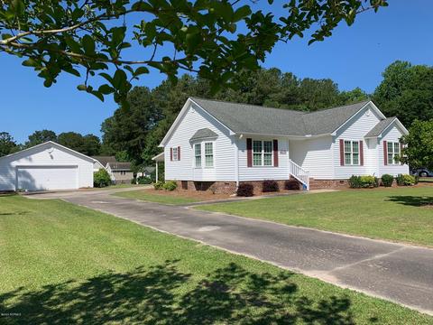 405 Cedar St, Washington, NC 27889 photo 1