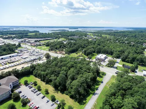 1110 Cedar Point Blvd, Cedar Point, NC 28584 photo 1
