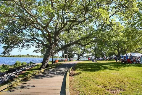 411 17th St, Sunset Beach, NC 28468 photo 4