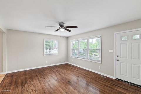 1401 Ormandy Ave, Jacksonville, NC 28546 photo 2