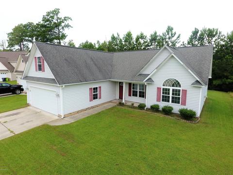 424 Satterfield Dr, New Bern, NC 28560 photo 2
