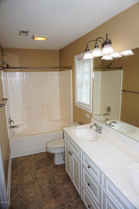 424 Satterfield Dr, New Bern, NC 28560 photo 17