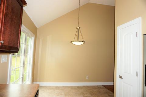 424 Satterfield Dr, New Bern, NC 28560 photo 9