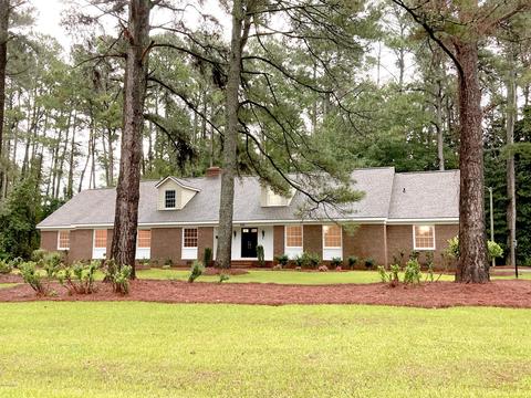 502 E Powell St, Clinton, NC 28328 photo 1