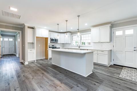 502 E Powell St, Clinton, NC 28328 photo 7