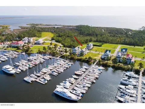 374 E Harborside Rd, Oriental, NC 28571 photo 11