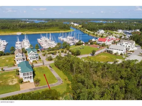 374 E Harborside Rd, Oriental, NC 28571 photo 1