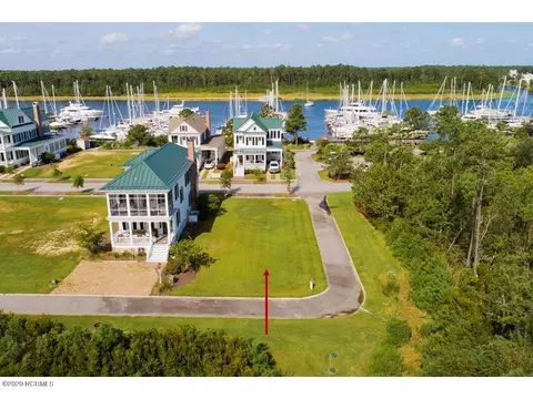 374 E Harborside Rd, Oriental, NC 28571 photo 2