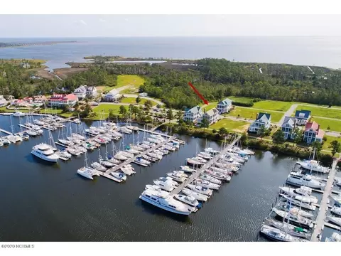 374 E Harborside Rd, Oriental, NC 28571 photo 12