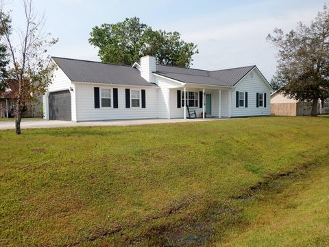700 Covington Ct, Hubert, NC 28539 photo 3