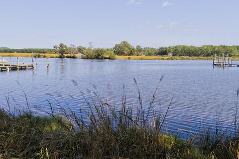 120 Spinnaker Point Rd N, Oriental, NC 28571