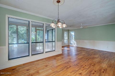 102 Holly Tree Ln, Hampstead, NC 28443 photo 10