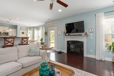 142 Bounty Ct, Hampstead, NC 28443 photo 14