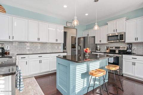 142 Bounty Ct, Hampstead, NC 28443 photo 7