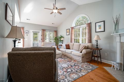 204 Azalea Dr, Hampstead, NC 28443 photo 6