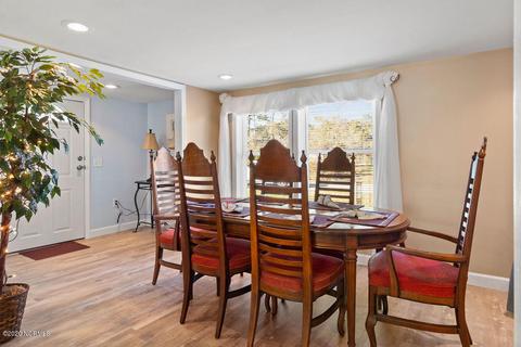 313 King Dr, Hampstead, NC 28443 photo 9