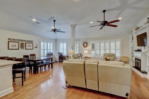 620 Castle Bay Dr, Hampstead, NC 28443 photo 4