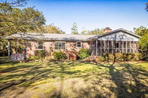 705 Pine St, Hampstead, NC 28443 photo 23