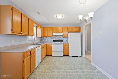 412 Dion Dr, Hubert, NC 28539 photo 8