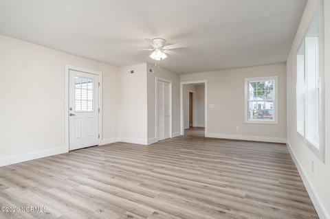 912 Christopher Ave, New Bern, NC 28560 photo 5
