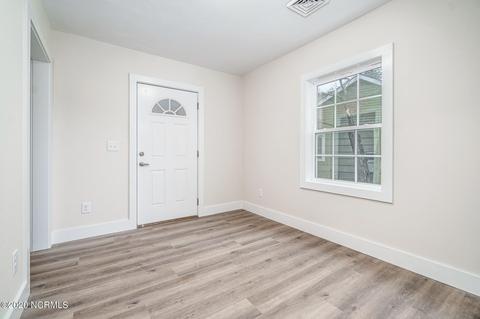 912 Christopher Ave, New Bern, NC 28560 photo 3