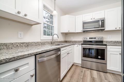 912 Christopher Ave, New Bern, NC 28560 photo 7
